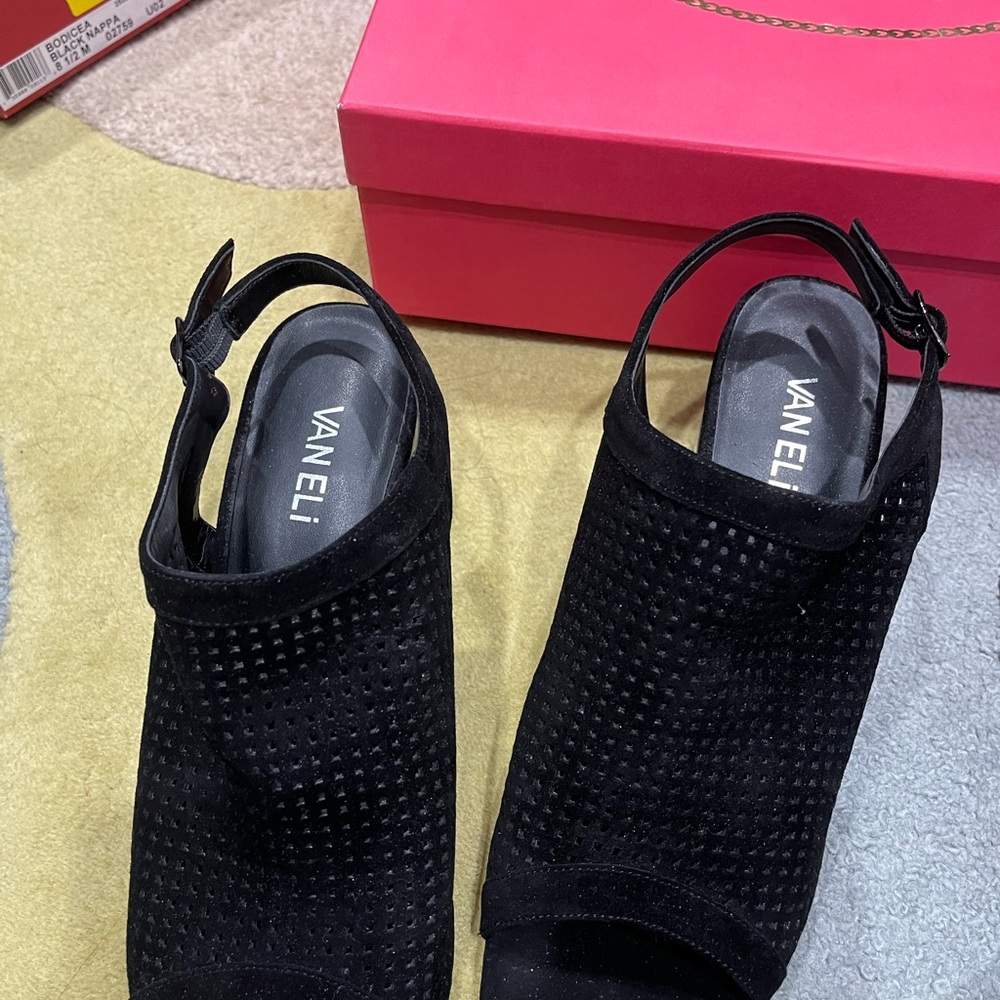 Suede black heels with clear heel